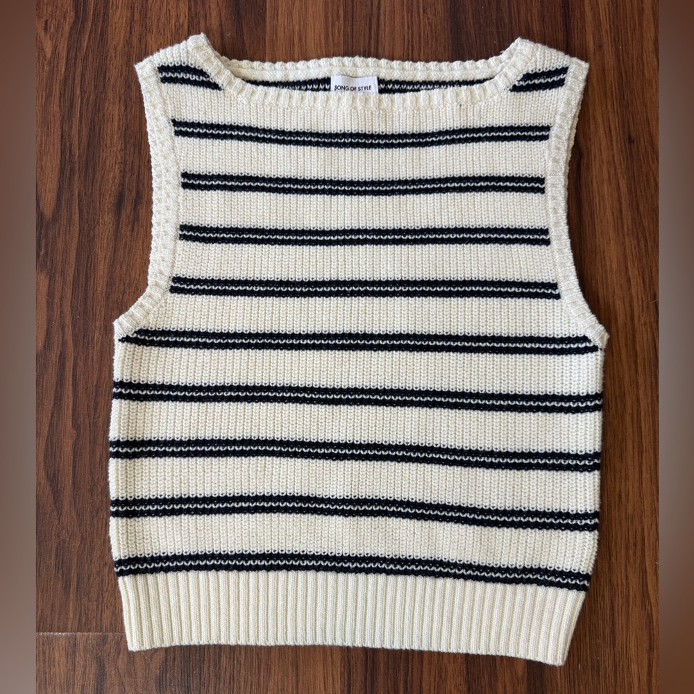 Song of Style Aimee Song Medium Preppy White Navy Knit Tank Striped Sweater